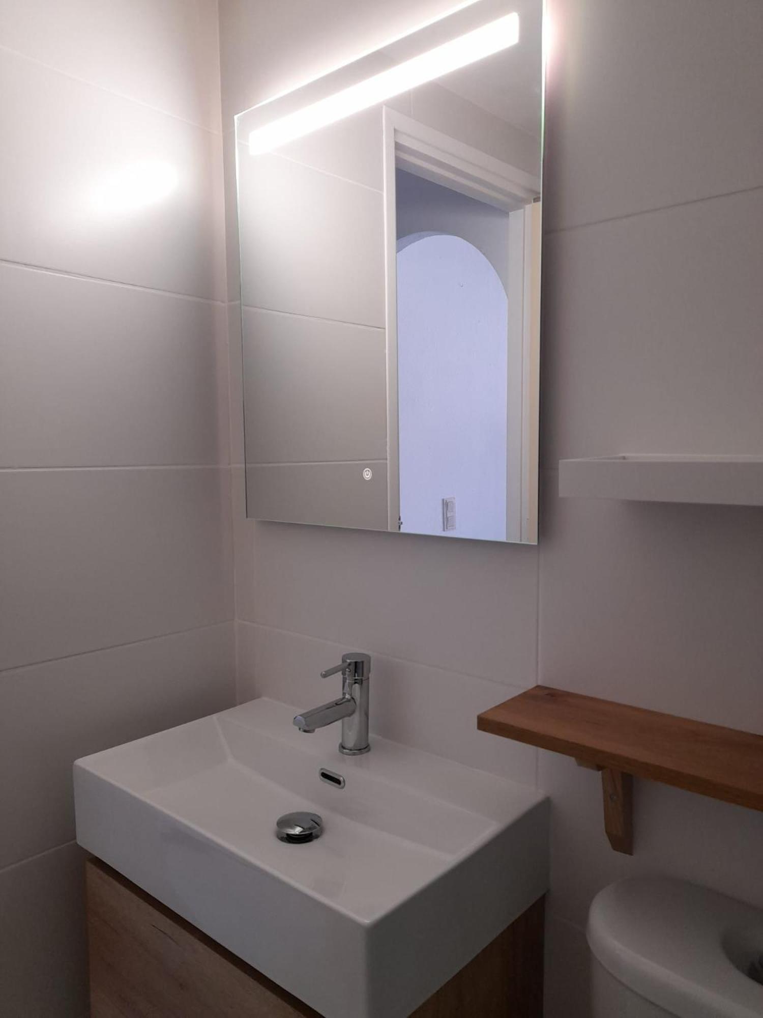 Appartement Lumineux Sur Les Canaux 로지즈 외부 사진